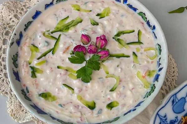 نحوه تهیه سالاد ماست